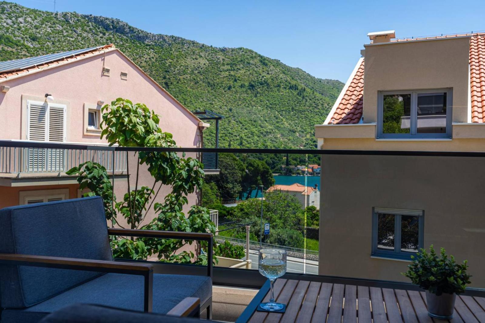 Apartments Maria Затон Экстерьер фото
