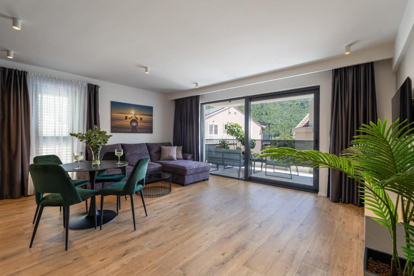 Apartments Maria Затон Экстерьер фото